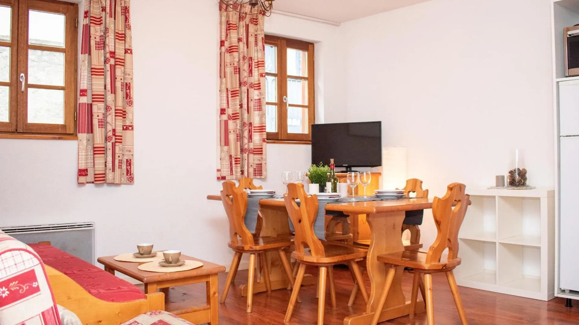 Appartement Confortable 3 Pieces Avec Piscine - 8 Personnes - Vignec Village, Proche Saint-Lary-Soulan - Fr-1-504-18